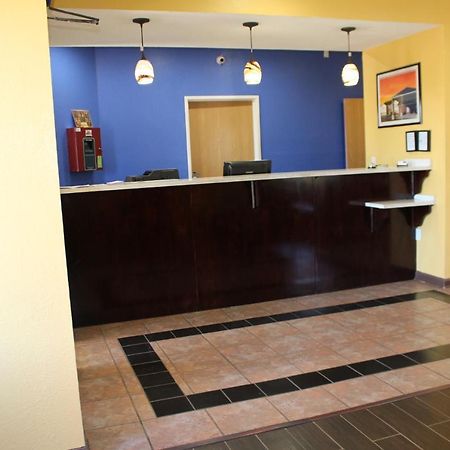 Home Gate Inn & Suites Southaven Buitenkant foto